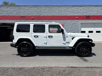 Used 2025 Jeep Wrangler Unlimited Sahara AWD/4WD video 2