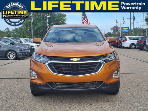 Used 2019 Chevrolet Equinox LT w/ Driver Convenience Package FWD image 2