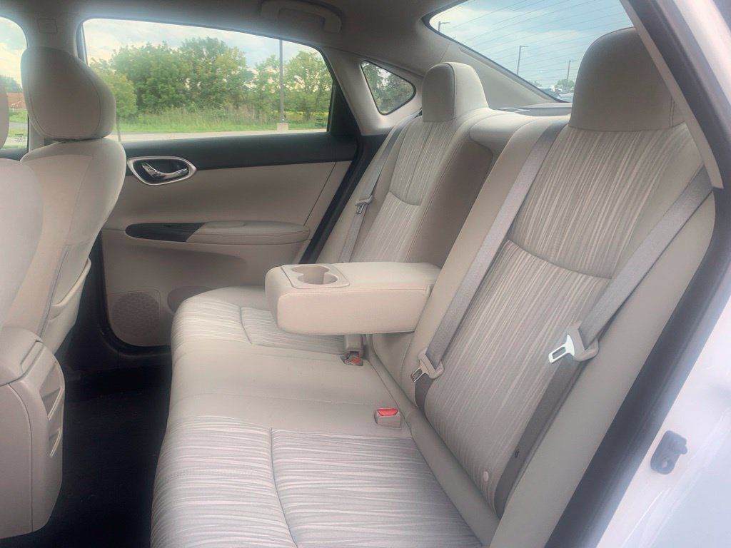 Used 2017 Nissan Sentra SV w/ Driver's Assist Package FWD image 9
