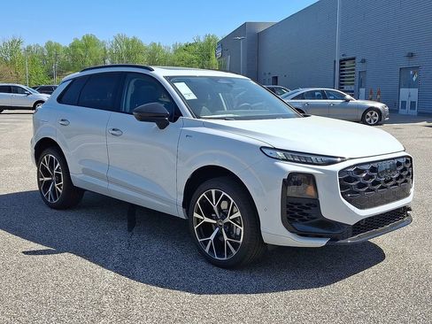 New 2026 Audi Q3 quattro 2.0T image 2