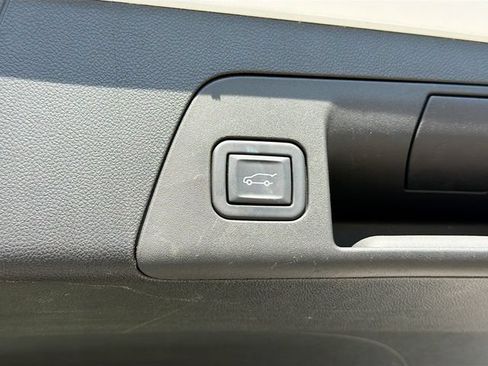 Used 2023 Buick Envision Preferred FWD image 28