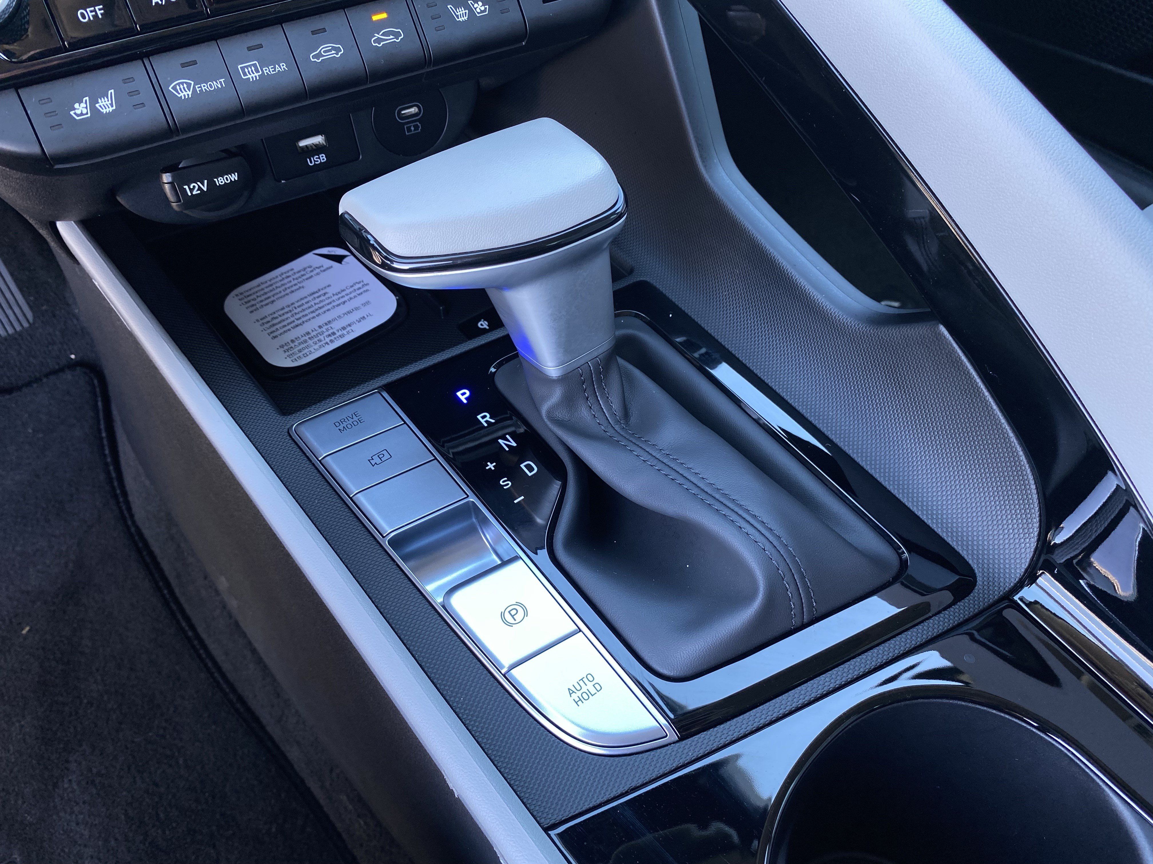 Certified 2026 Hyundai Elantra Limited FWD image 25
