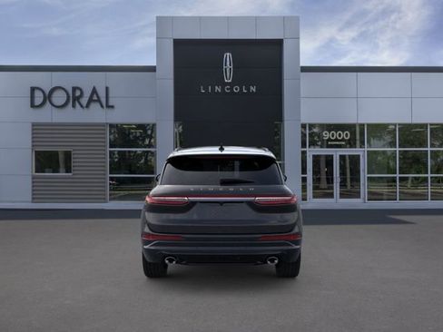 New 2025 Lincoln Corsair Reserve w/ Equipment Group 202A FWD image 5