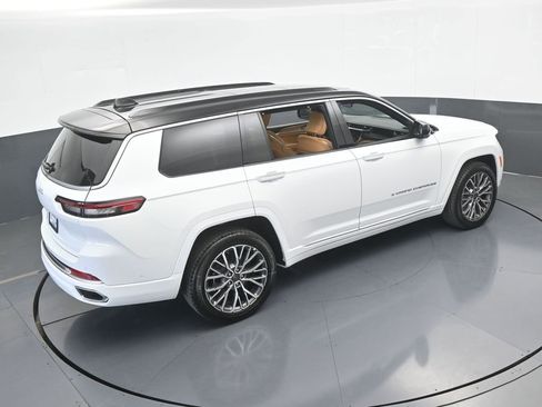 Used 2025 Jeep Grand Cherokee L Summit AWD/4WD image 51