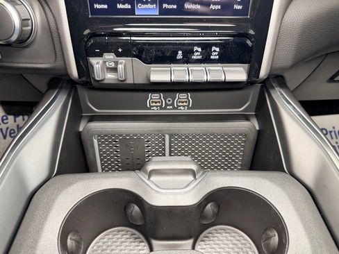 New 2026 RAM 1500 4x4 Crew Cab image 14
