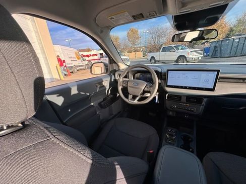 New 2025 Ford Maverick XL w/ Equipment Group 101A image 16