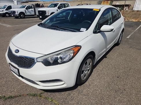Used 2016 Kia Forte LX FWD image 4