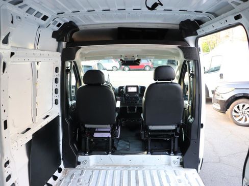 Used 2025 RAM ProMaster 2500 w/ Convenience Group image 20