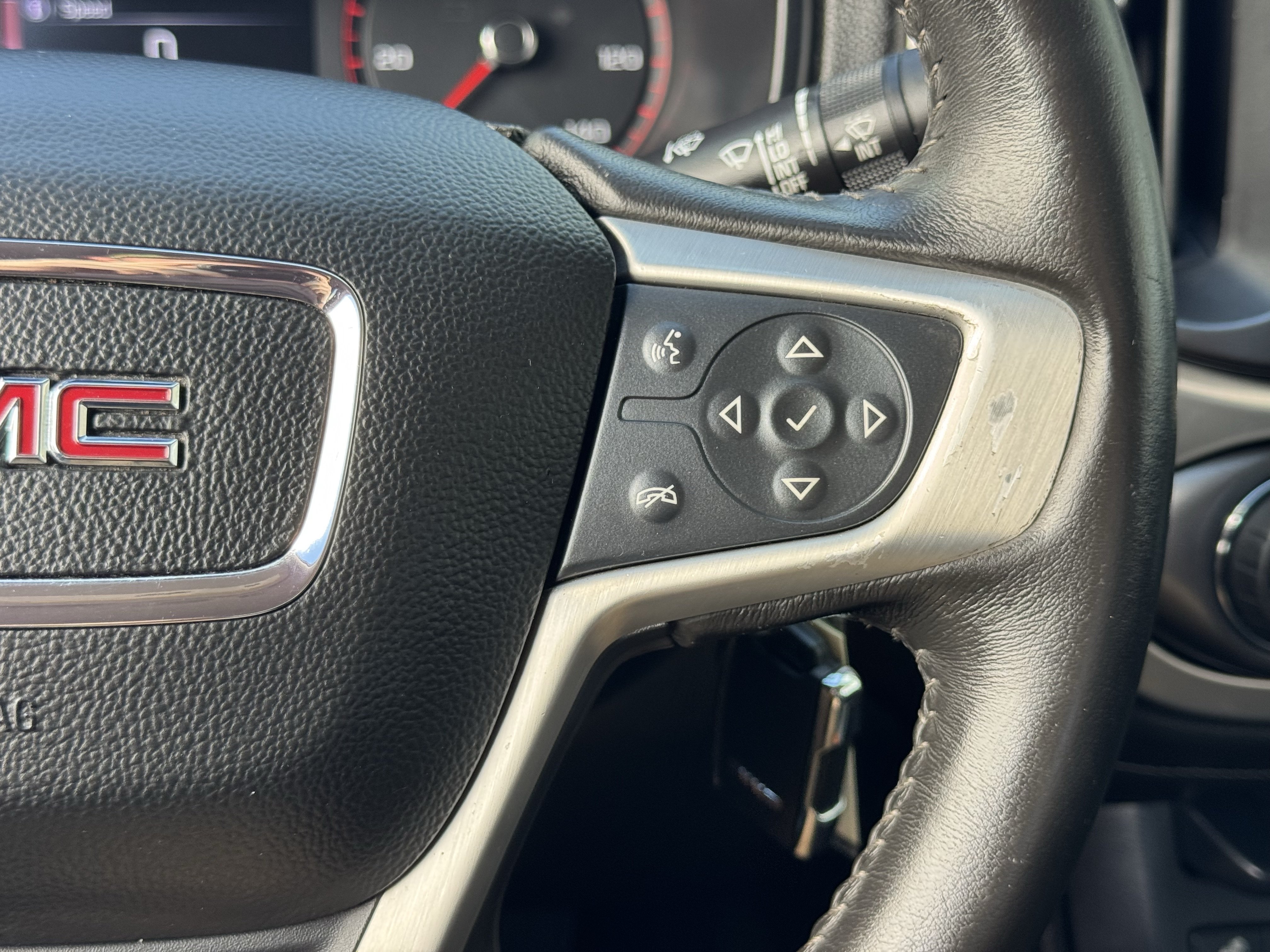 Certified 2015 GMC Canyon SLT AWD/4WD image 31