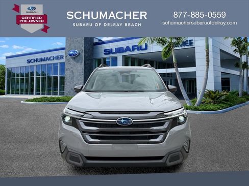 Used 2025 Subaru Forester Limited AWD/4WD image 2