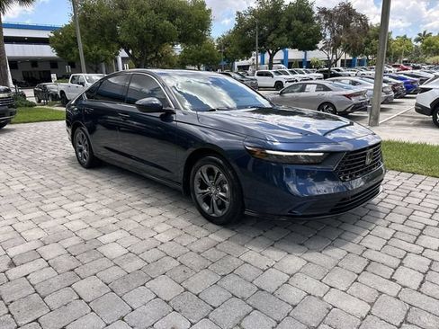 Used 2024 Honda Accord EX-L image 16