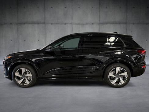 Used 2025 Audi Q6 e-tron Premium Plus w/ Premium Plus AWD/4WD image 2