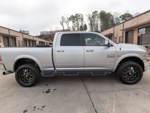 Used 2016 RAM 2500 Laramie image 11