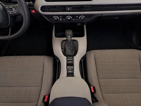Used 2023 Honda HR-V LX image 22