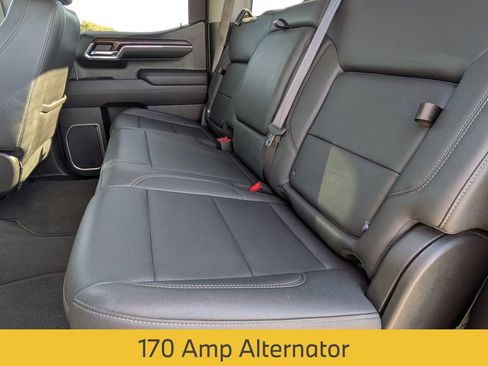 Used 2024 GMC Sierra 1500 SLT image 32