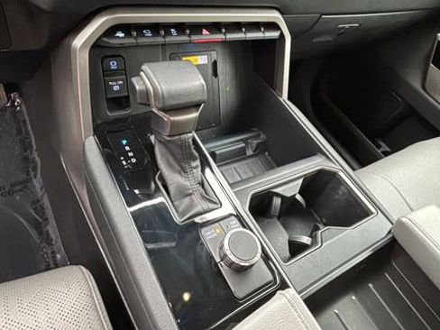 Used 2022 Toyota Tundra Limited image 30