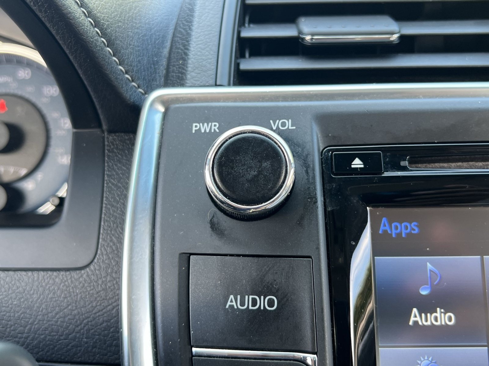 Used 2017 Toyota Camry XLE FWD image 60