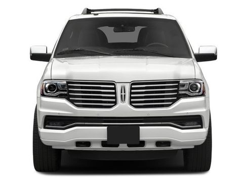 Used 2017 Lincoln Navigator Select image 4