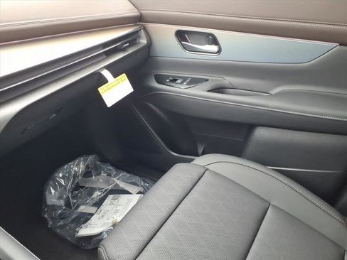 New 2026 Nissan Murano Platinum image 23