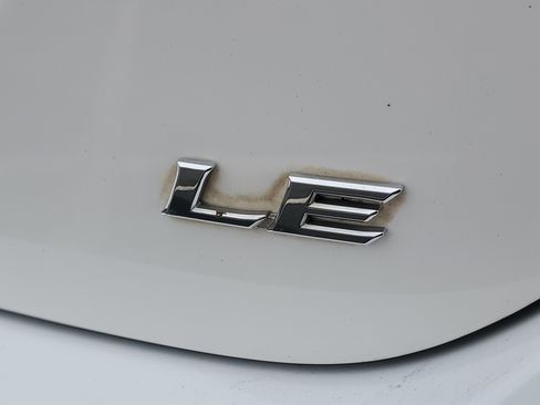 Certified 2021 Toyota Camry LE image 9