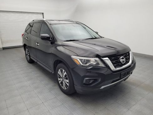 Used 2020 Nissan Pathfinder S FWD image 13