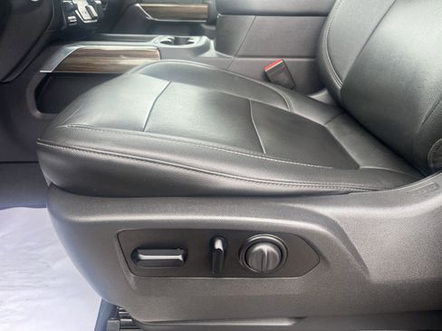 Used 2021 Chevrolet Silverado 1500 LT Trail Boss w/ Convenience Package II image 24