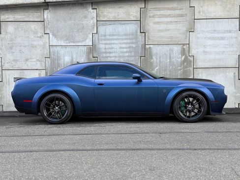 Used 2023 Dodge Challenger SRT Hellcat w/ Harmon/Kardon Sound Group image 2