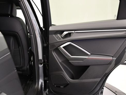 Used 2025 Audi Q3 2.0T Premium Plus w/ Premium Plus Package image 51