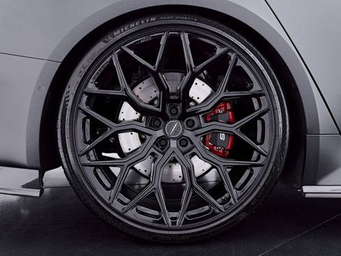 Used 2025 Audi RS 6 performance AWD/4WD image 47