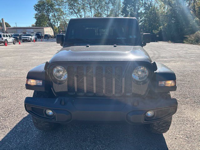 Used 2023 Jeep Gladiator Sport AWD/4WD image 3