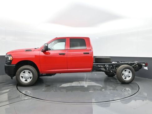 Used 2024 RAM 3500 Tradesman w/ Electrical Accessory Group AWD/4WD image 4