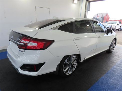 Used 2018 Honda Clarity Plug-In Hybrid image 12
