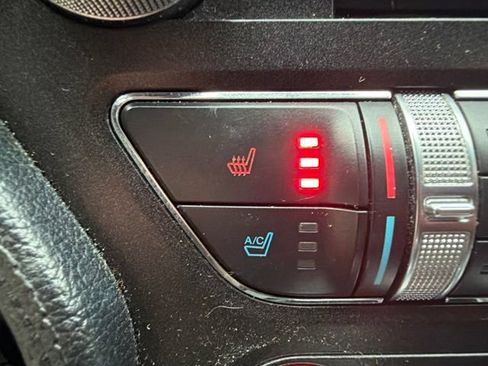 Used 2017 Ford Mustang Premium RWD image 28