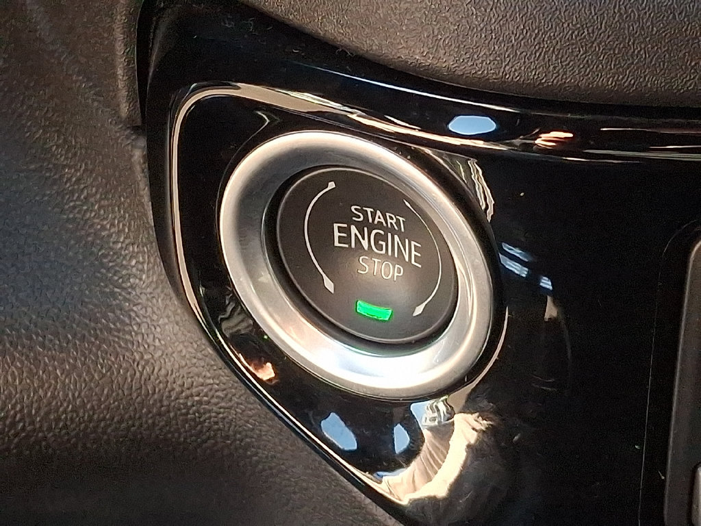 Used 2024 Chevrolet Silverado 1500 RST AWD/4WD image 23