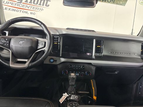 Used 2023 Ford Bronco Badlands AWD/4WD image 24