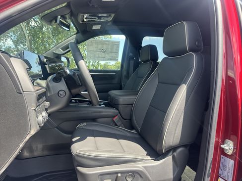 New 2026 Chevrolet Suburban Premier w/ Sun And Tow Package AWD/4WD image 29