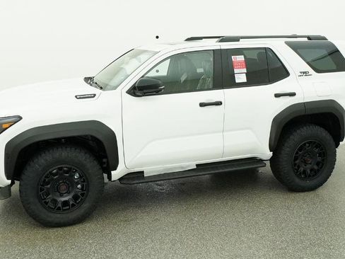 New 2026 Toyota 4Runner TRD Off-Road Premium AWD/4WD image 5