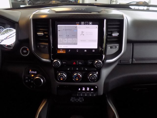 Used 2025 RAM 1500 Big Horn AWD/4WD image 17