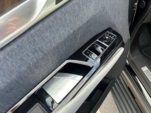 New 2026 Cadillac Escalade Platinum Sport w/ LPO, ONYX Package image 20