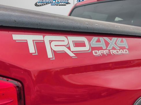 Used 2015 Toyota Tundra SR5 w/ TRD Off Road Package AWD/4WD image 47