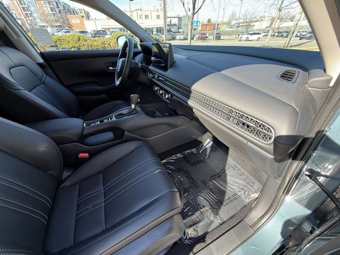 New 2026 Honda HR-V EX-L image 40