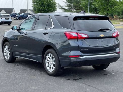 Used 2020 Chevrolet Equinox LT w/ Driver Convenience Package AWD/4WD image 9