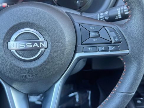 Used 2023 Nissan Kicks SR w/ SR Premium Package FWD image 20