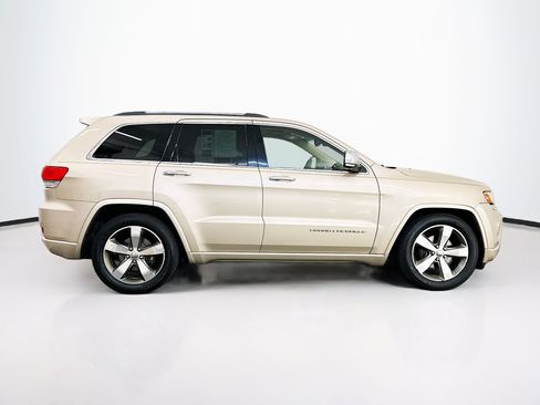 Used 2015 Jeep Grand Cherokee Overland AWD/4WD image 10