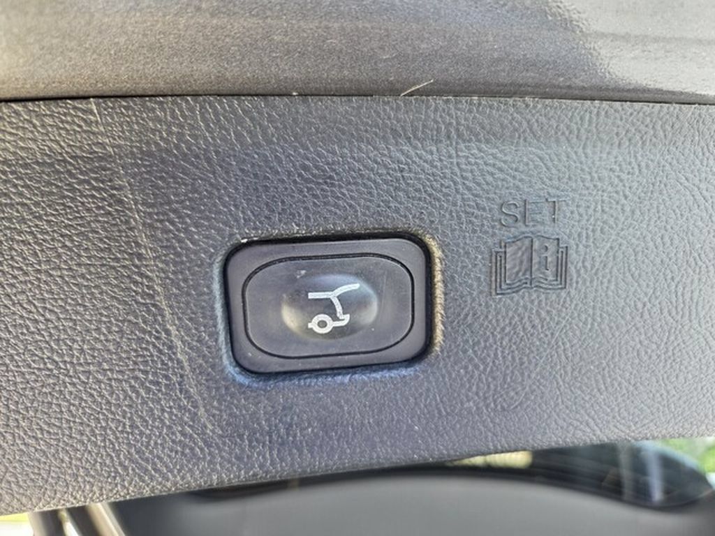 Certified 2022 Ford Edge Titanium AWD/4WD image 19