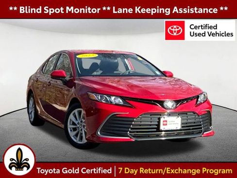 Certified 2023 Toyota Camry LE image 1