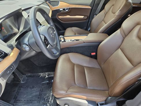 Used 2023 Volvo XC90 T8 Plus AWD/4WD image 14