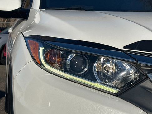 Used 2020 Honda HR-V LX image 28