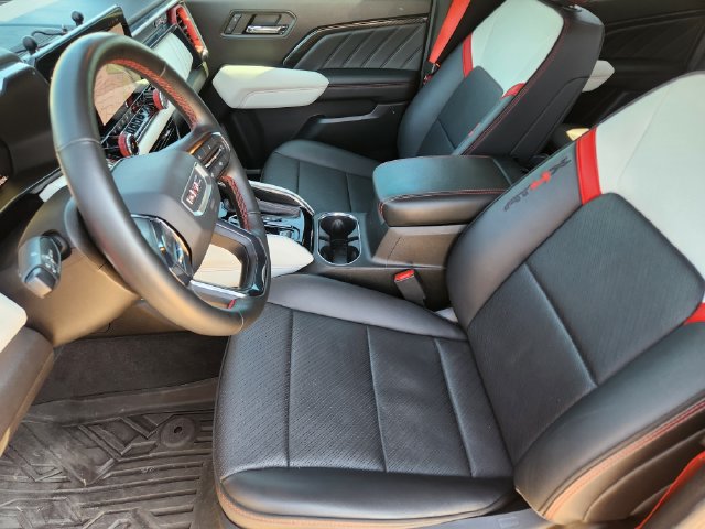 Used 2023 GMC Canyon AT4X AWD/4WD image 13