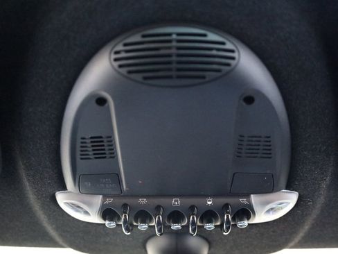 Used 2009 MINI Cooper Clubman John Cooper Works image 27